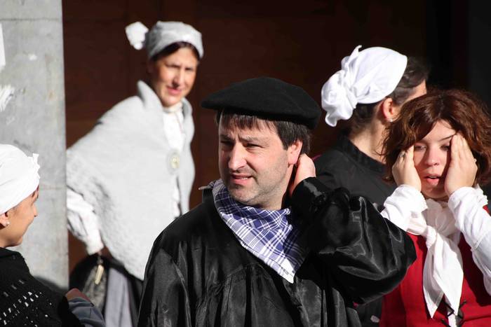 Gabon eguna Asteasun eta Adu 57 1577194442259