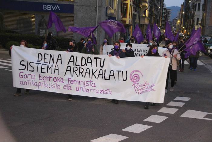 Emakumeek eskualdeko kaleak  38 1615231248042