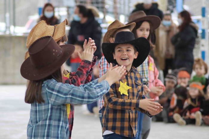 Inauteriak 22, eskolak 51 1645963571343