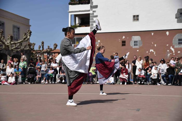 Oinkari dantza taldearen dan 38 1648304069560