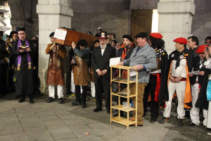 Galtzaundiren entierrua