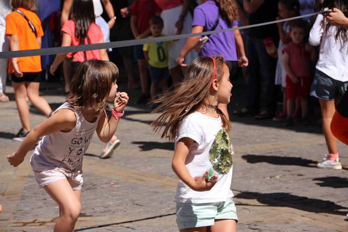 Tripa beteta, dantzan pasa d 105 1563205374258