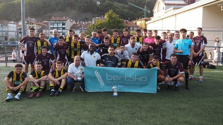 Intxurrek irabazi du V. Bertako Igogailuak Saria