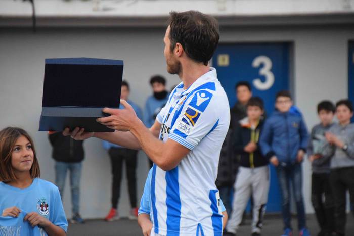 Mikel Alonso agur omenaldia tolosa berazubi 93 1544294562889