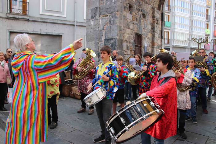 Txikitasunetik handitasunera 63 1551535069350