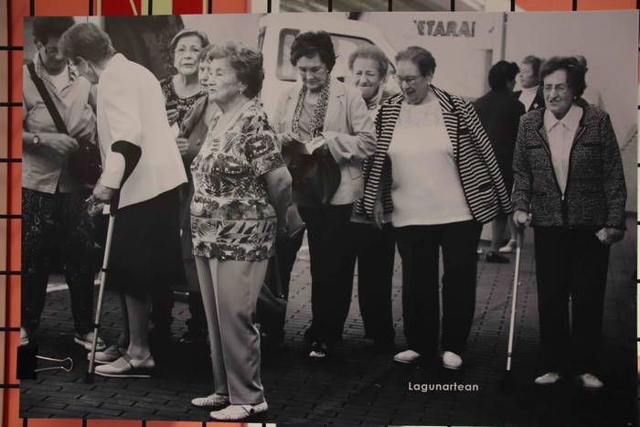 Anoetako emakumeak argazkita 18 1584005724417