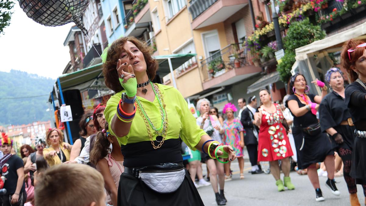 «Jai giro ona nagusitu da Villabonako kaleetan, parte-hartze handia izan duten jaietan»