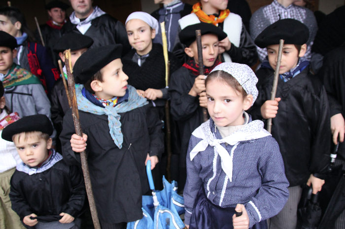 Etxe guztiak kantuz poztekoa 18 1486223350886