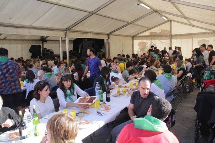 Tolosako Larramendi auzoko jaiak 2015 30 1446321966400