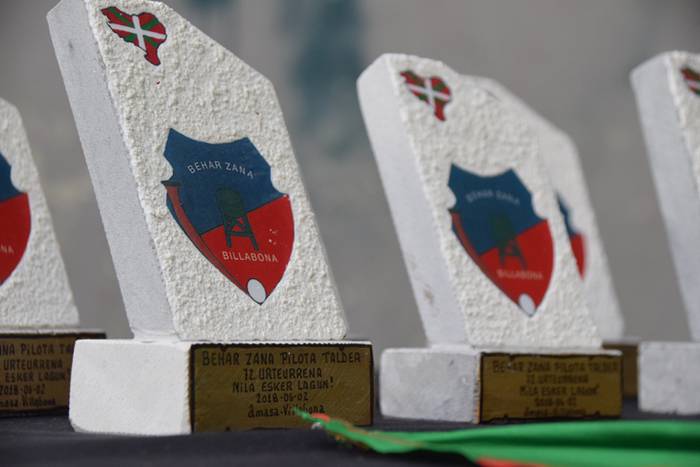 Giro onean ari da ospatzen B 19 1527960728260