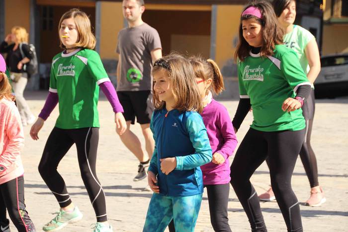 irura-gazte-asanblada-zunba- 6 1553343535542