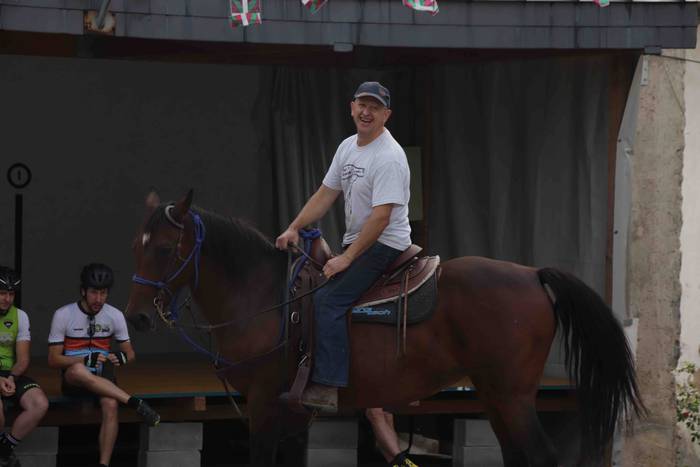 Mendi bizikleta lasterketare 8 1660377590853