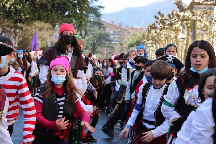 Aisialdi taldeak Astelenitan 35 1646056977849