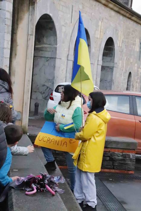 Ukrainaren aldeko elkarretar 2 1646494981276