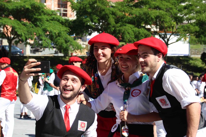 Festa hizki larriz - 108