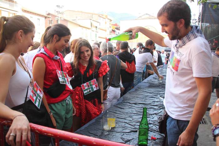 Bero sargoria, sagardoz bust 118 1532983582632