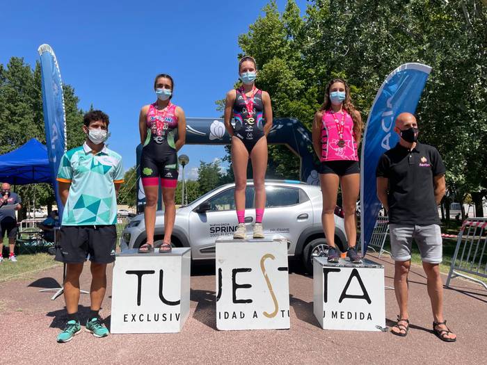 Paula del Pozo bigarren izan da Espainiako Triatloi Txapelketan