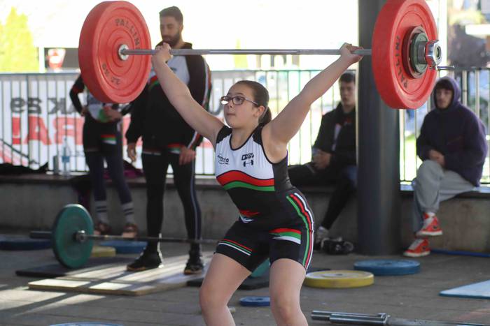 Halterofilia txapelketarekin 6 1639920659242