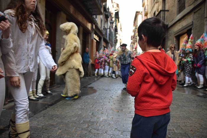 Dantzari txikiek Tolosako ka 23 1551531371916