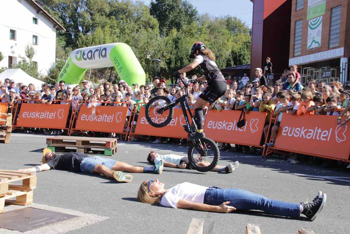 Kilometroak eguna, joko eta  76 1664724056190