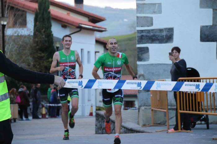 Alexander Ordeñana eta Zuriñ 82 1543079308878