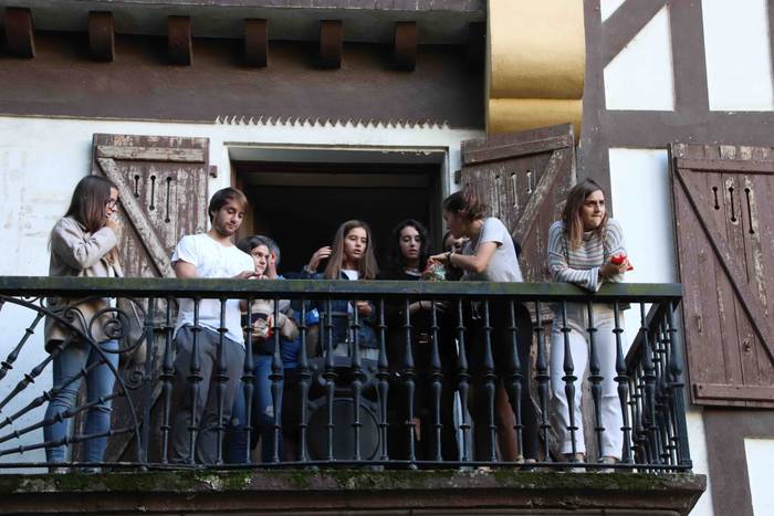 Tolosa CF-ko neskek bota dut 14 1572024418685