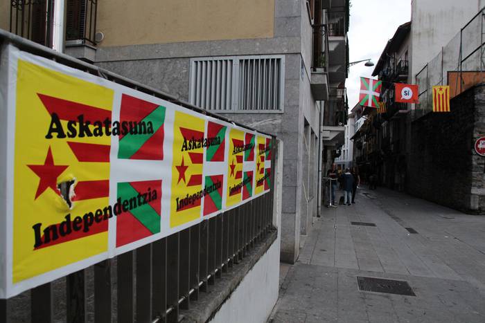 Elkartasuna  gainezka 22 1507057284104