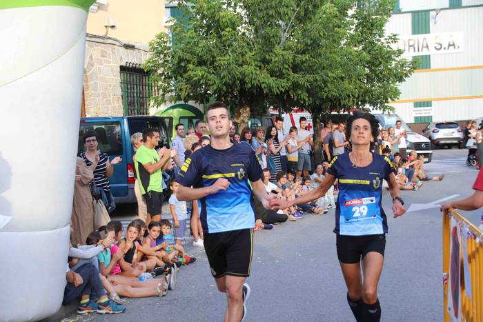 Elena Silvestre eta Xabier L 50 1567672441047