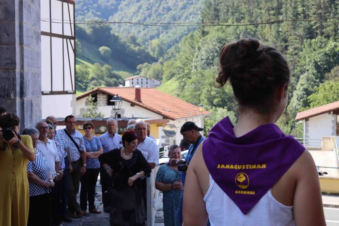 Meza nagusiaren osteko dantz 4 1661685516531