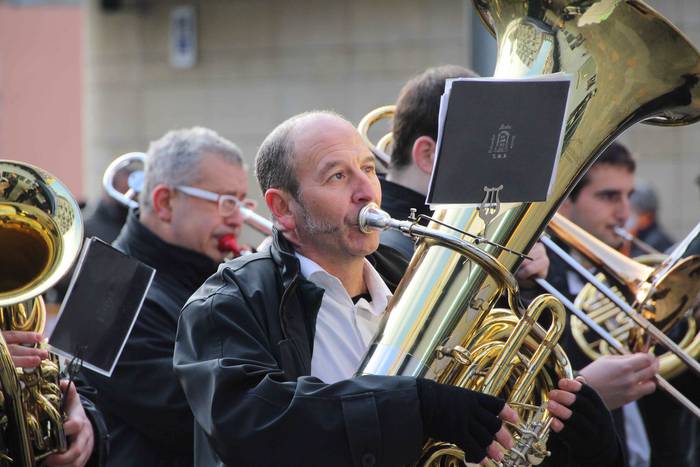 Egoiliarren belarriak goxatu 9 1643460370156