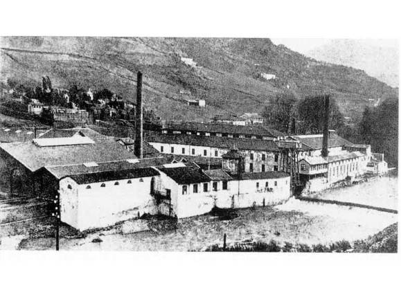 La Esperanza paper fabrika 1942an inaugurtu zen
