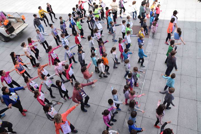 Eskuz esku ibili dute lekuko 41 1555085949431