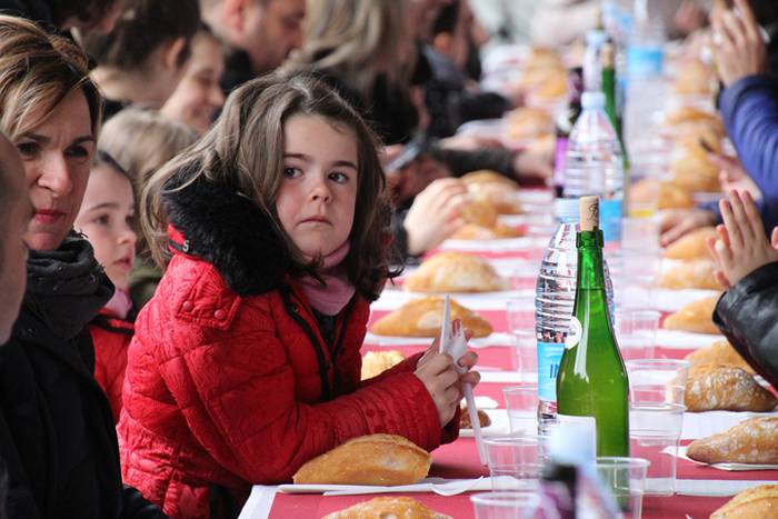 Dantzari eguna Villabonan 5 1521382746105