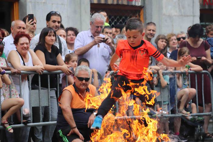 Txikienak ere saltoka 8 1561316714738