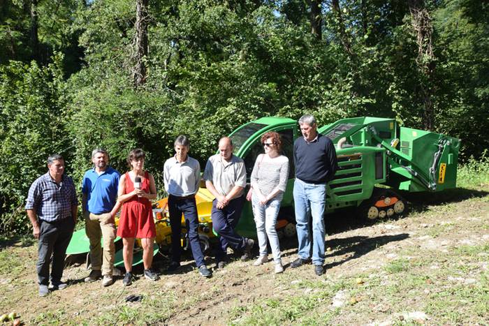 Makina, sagarrak biltzeko 3 1506683714332