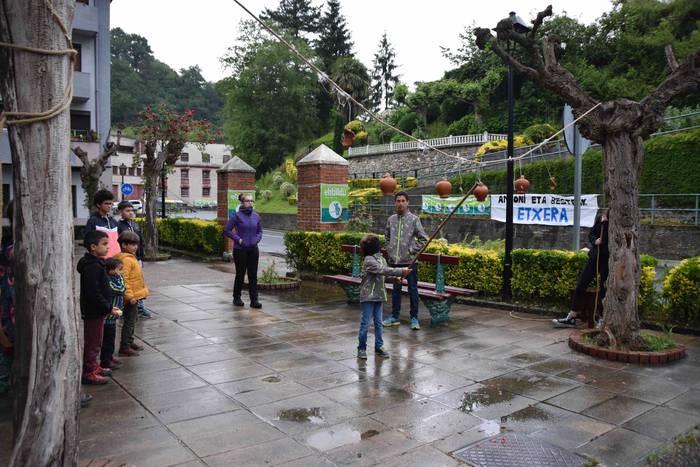 Haur jolasak, festen pizgarr 22 1558803025827