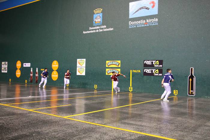 Altuna-Artola ligaxkako lehen partida 1 1445033118620