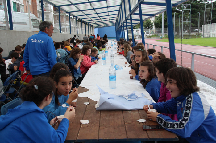 Futbola bakarrik ez, festa e 3 1528554627778