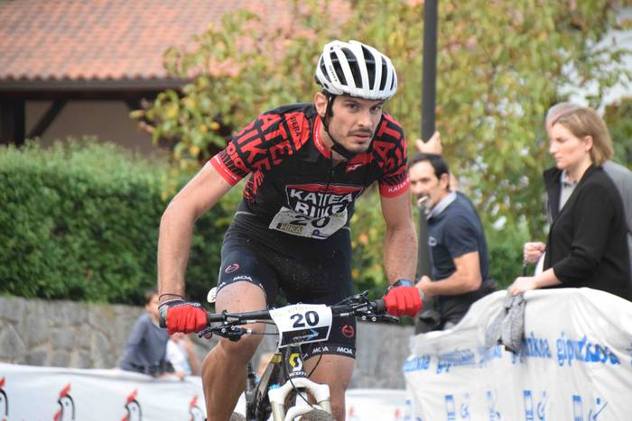 Korrika zein bizikletaz goza 86 1571508312147