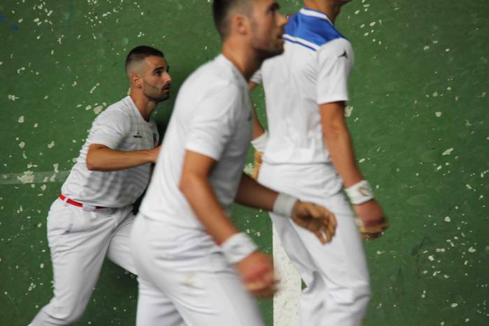 Elola-Etxeberria bikotearent 45 1594495145311