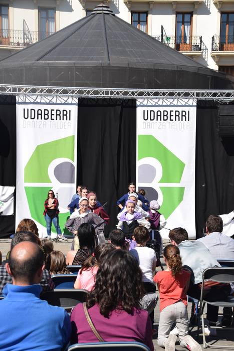 Dantzari txikiak, goizeko pr 78 1491666860544