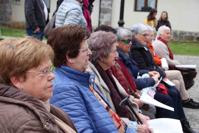 Emakumeek dantzan jarri dute 24 1552145616996