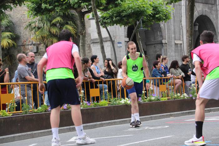 Saskibaloiak Tolosa hartu du 50 1654973422372