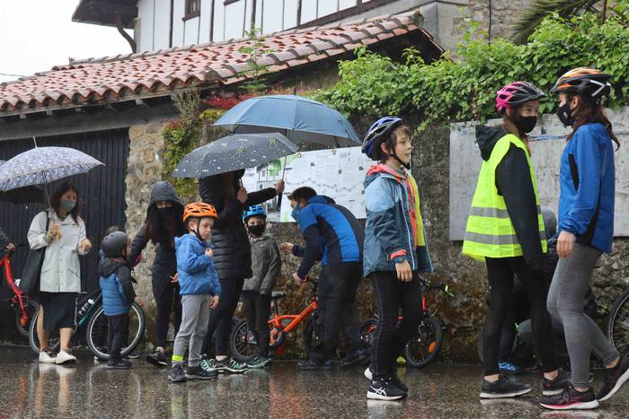 XXI. Biatloia egin dute Zizu 8 1621162199494