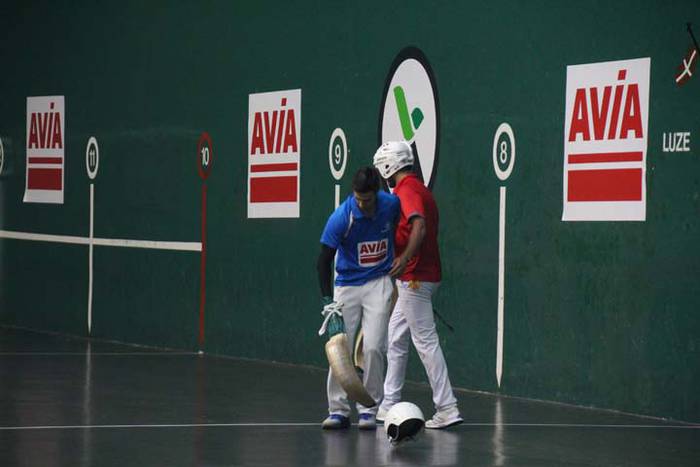 ZESTA PUNTA ELOLAREN OROIMEN 74 1512735681996