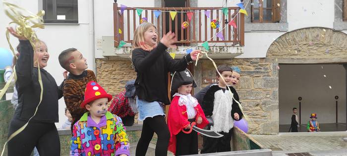 Lehenengoz inauteriak Baliar 9 1646057460526