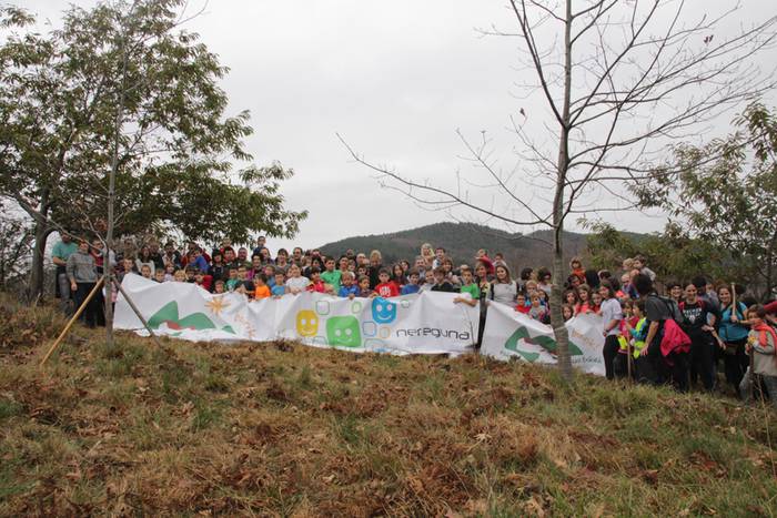 Eskola txikiak eta ner group 28 1447508270954